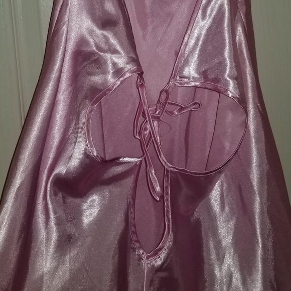 Plus size pink slip dress - Picture 4 of 5